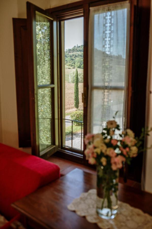 Agriturismo Poggio Di Sotto Galliano Esterno foto