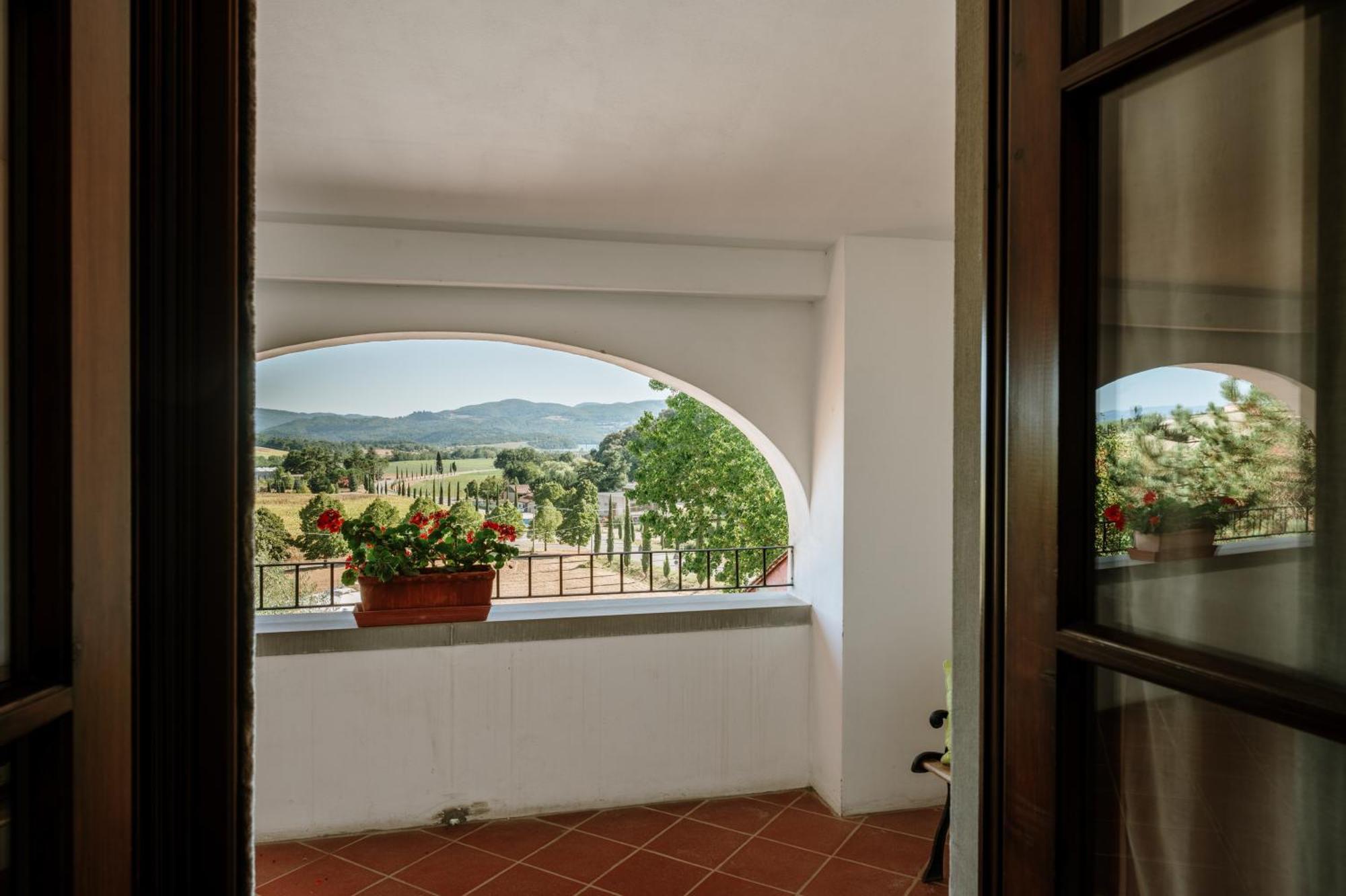 Agriturismo Poggio Di Sotto Galliano Esterno foto